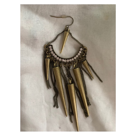 Lea Sophia Earrings - Picture 3 of 3